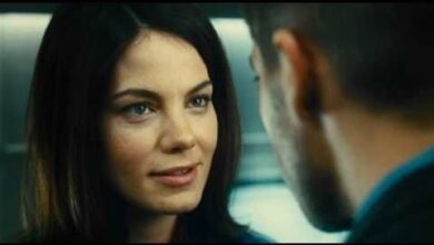 Source Code (2011)